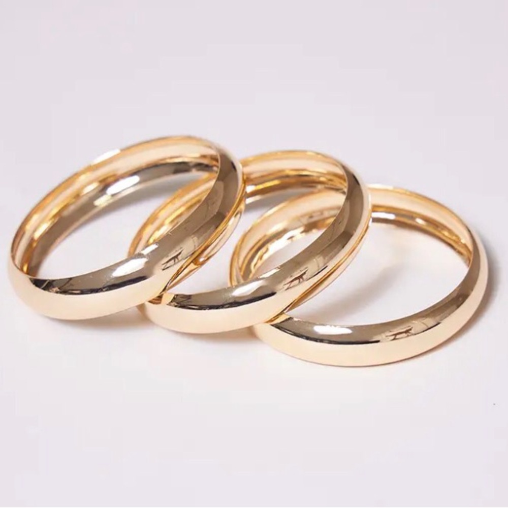 PrettyLittleThing Gold-Tone Stackable Bangle Set - Picture 3 of 3